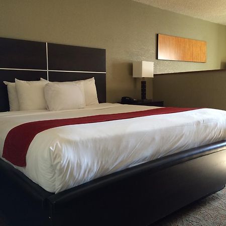 Hotel Ramada By Wyndham Albuquerque East Extérieur photo