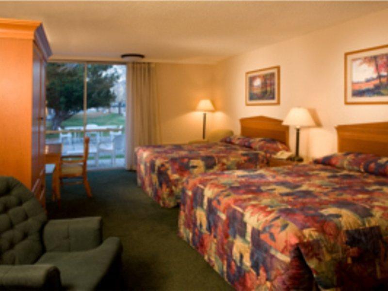 Hotel Ramada By Wyndham Albuquerque East Extérieur photo